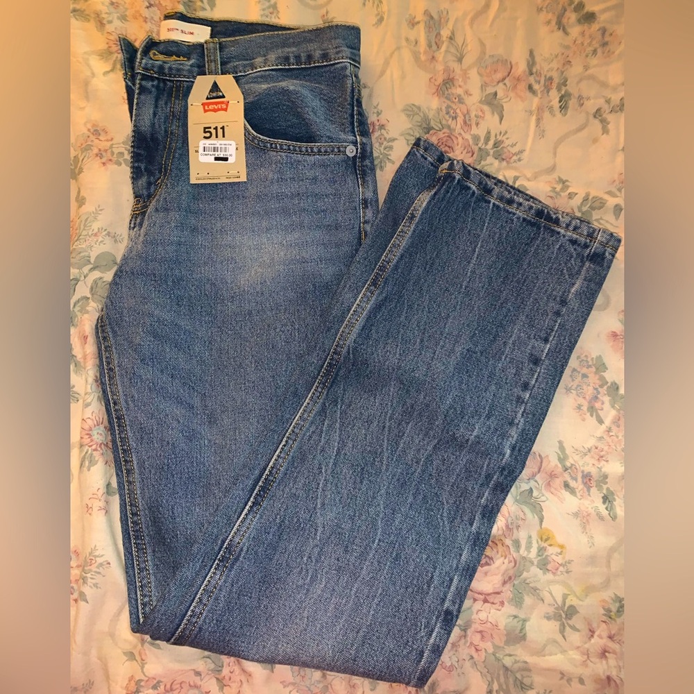 Slim Levi’s blue jeans